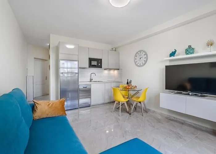 Orlando. Amazing Location. Completely Renovated!