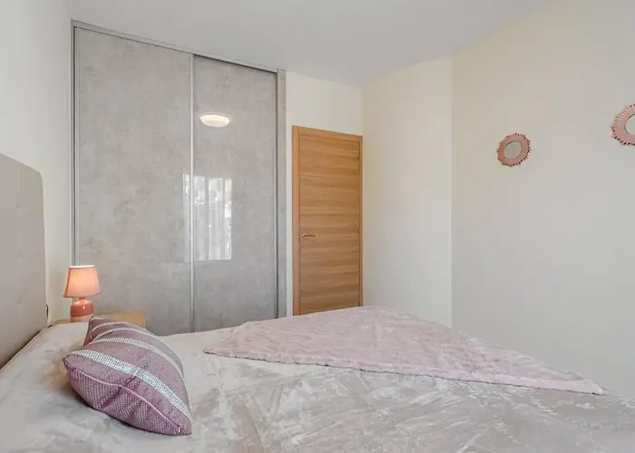 Orlando. Amazing Location. Completely Renovated! * Costa Adeje (Tenerife)