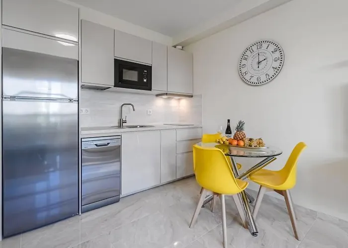 Orlando. Amazing Location. Completely Renovated! Apartment Costa Adeje (Tenerife)