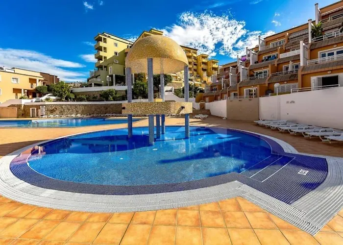 Orlando. Amazing Location. Completely Renovated! * Costa Adeje (Tenerife)