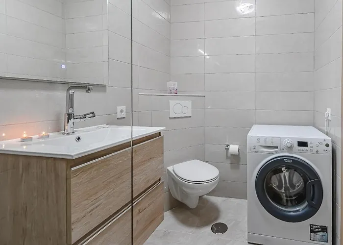 Orlando. Amazing Location. Completely Renovated! Costa Adeje (Tenerife)